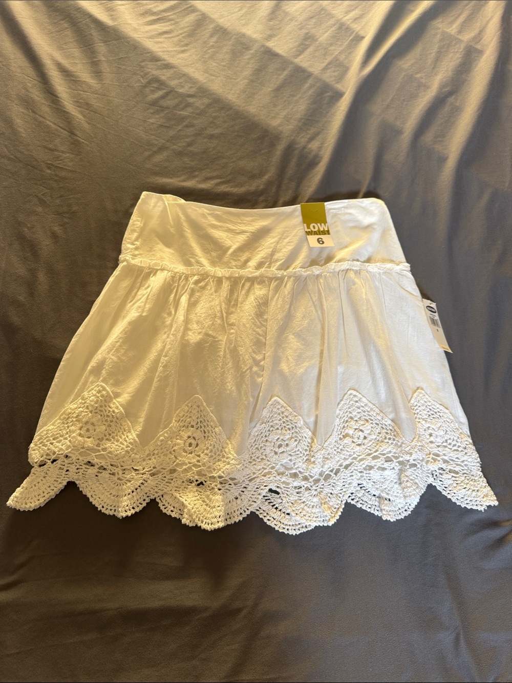 NWT Old Navy Sz 6 Low Waist White Crochet Hem Women’s Skirt